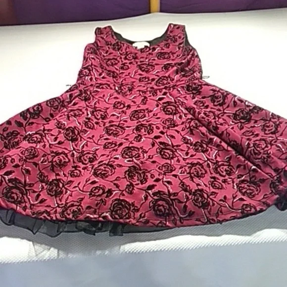 knit works dress Knit Works Girls 7 Skater Dress Green BlackFlocked Floral Stretch Ruffle Lined